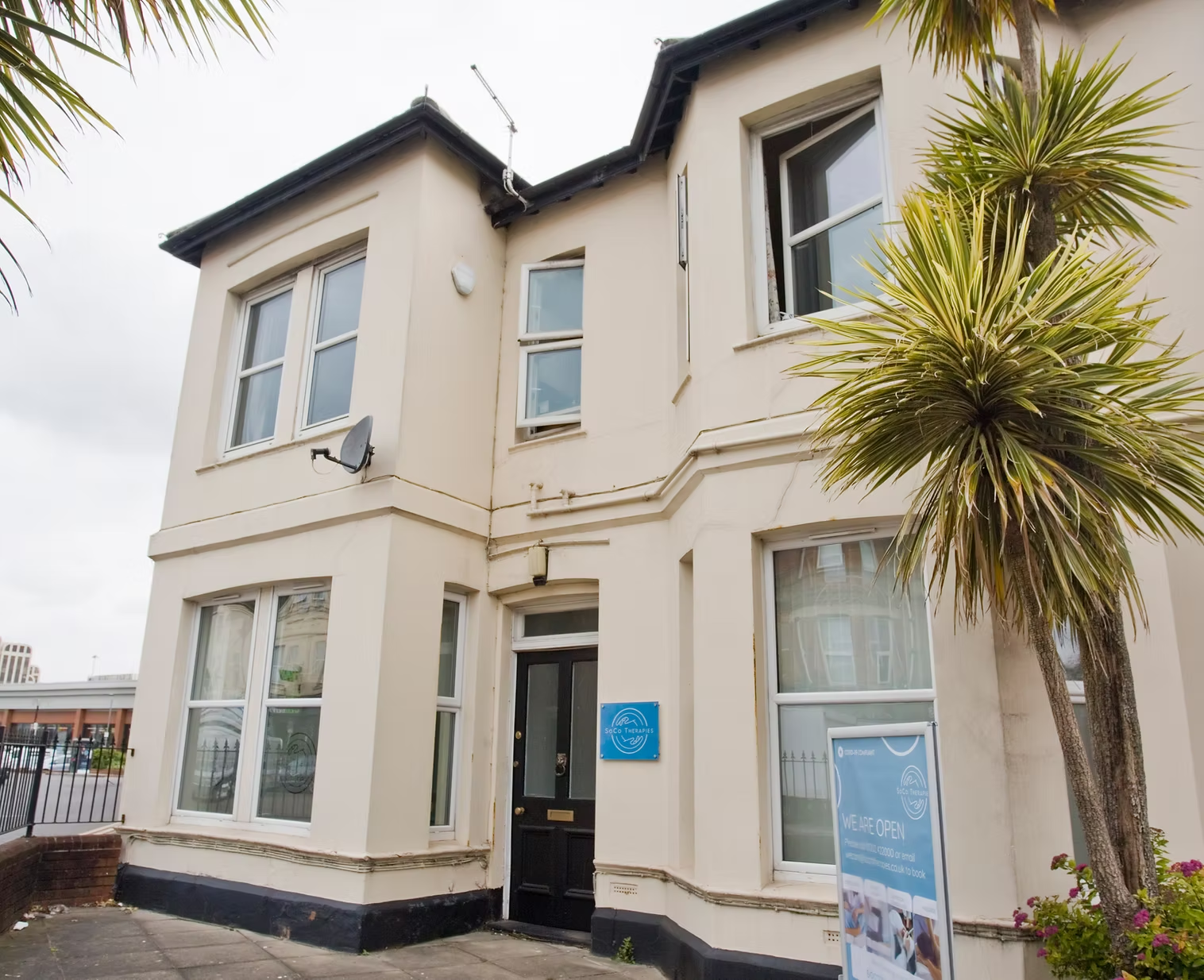 Exterior of the SoCo Therapies Bournemouth clinic on Holdenhurst Road